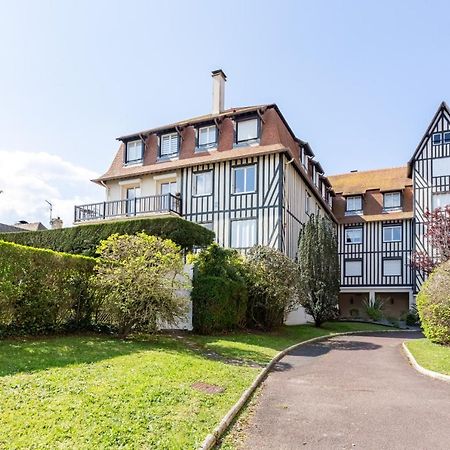 Le Carrousel - Appartement Avec Studio Attenant Deauville Exterior photo